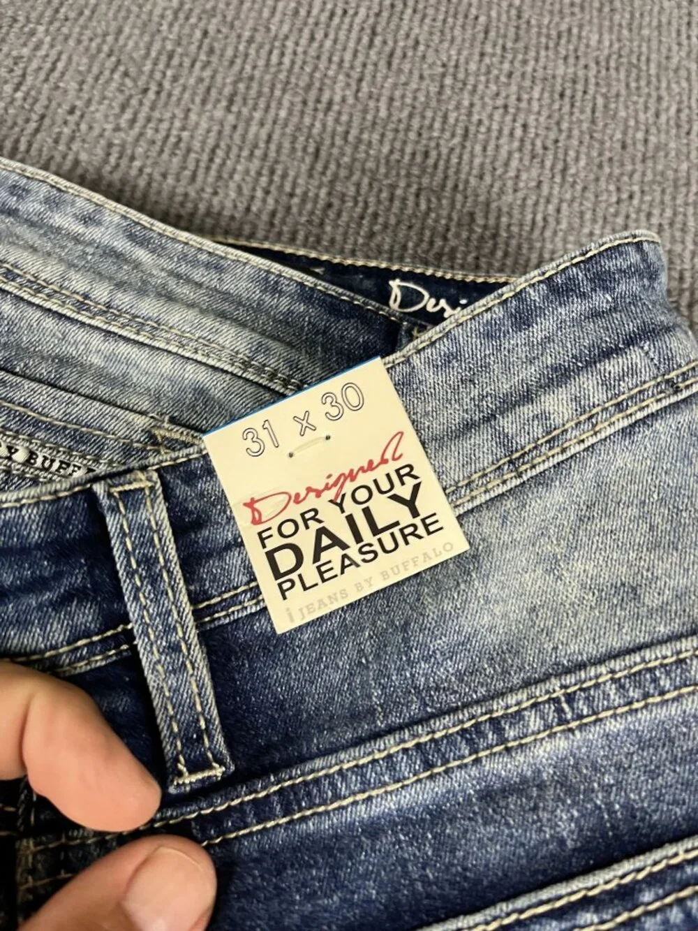 Buffalo David Bitton Ethan-X Mens Blue Distressed Slim Straight Jeans 31x30 NWT